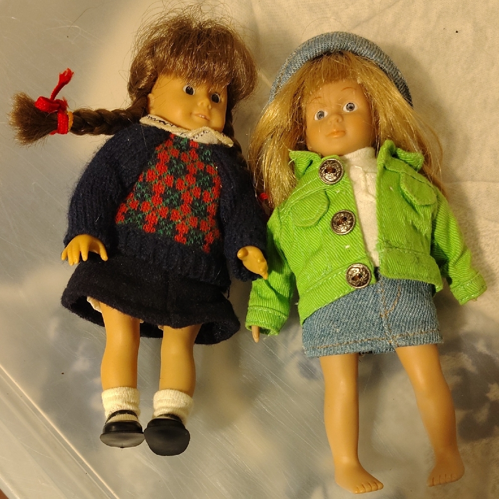 Set of 4 American Girl Dolls